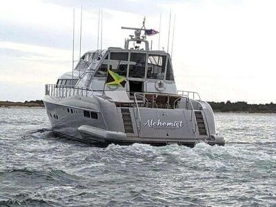 <b>Галерея</b>  Mangusta 100 