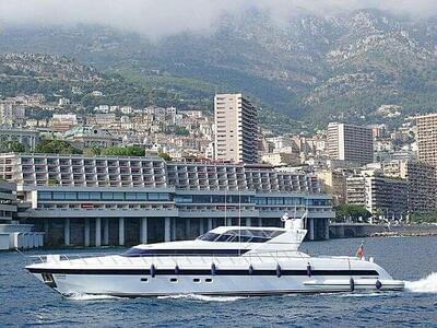 Mangusta 107 Bird of prey