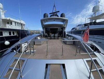 <b>Галерея</b>  Mangusta 108 Escape mana 