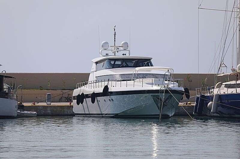 <b>Галерея</b>  Mangusta 90 Lady anne çar 