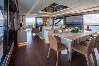 <b>Галерея интерьеров</b>  Mangusta Gransport 33 Perfect Lady 