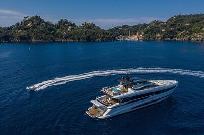 <b>Галерея</b>  Mangusta Gransport 33 Perfect Lady 