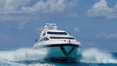 <b>Галерея</b>  Mangusta Maxi Open 105 Allure 