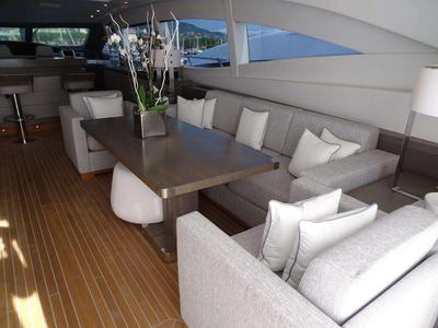  Mangusta Maxi Open 108 Crazy Too  <b>Interior Gallery</b>