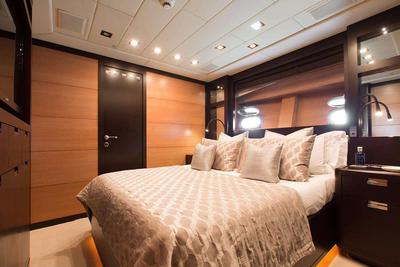  Mangusta Maxi Open 108 Gerosa  <b>Interior Gallery</b>