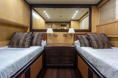  Mangusta Maxi Open 108 King  <b>Interior Gallery</b>