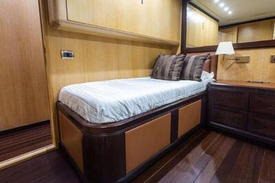  Mangusta Maxi Open 108 King  <b>Interior Gallery</b>