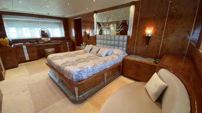  Mangusta Maxi Open 108 Splendida  <b>Interior Gallery</b>