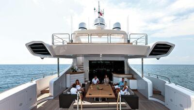 <b>Галерея</b>  Mangusta Maxi Open 165 MISS MONEYPENNY V 