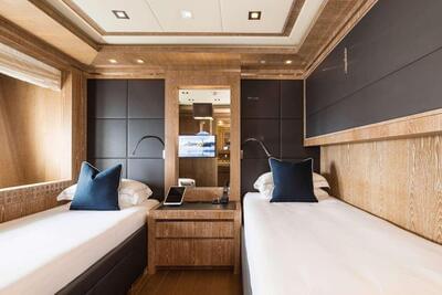  Mangusta Maxi Open 165 Royale X  <b>Interior Gallery</b>