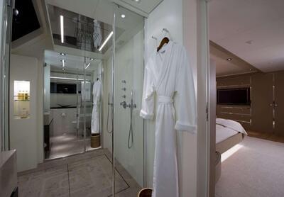  Mondomarine Custom AUSPICIOUS  <b>Interior Gallery</b>