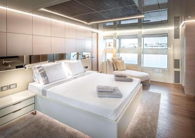  Numarine 32XP Zarania  <b>Interior Gallery</b>