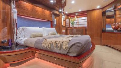  Ocean Alexander 102 Julia  <b>Interior Gallery</b>