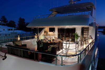  Ocean Alexander 120 Dream Weaver  <b>Exterior Gallery</b>