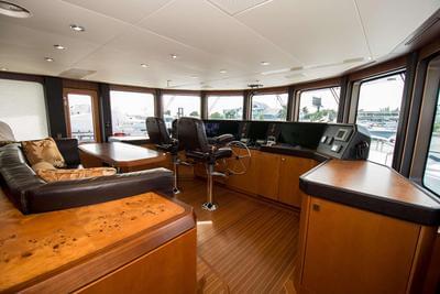 <b>Галерея интерьеров</b>  Ocean Alexander 120 Dream Weaver 