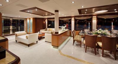 <b>Галерея интерьеров</b>  Ocean Alexander 120 Dream Weaver 