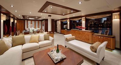 <b>Галерея интерьеров</b>  Ocean Alexander 120 Dream Weaver 