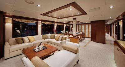 <b>Галерея интерьеров</b>  Ocean Alexander 120 Dream Weaver 