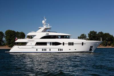  Ocean Alexander 120 Dream Weaver  <b>Exterior Gallery</b>