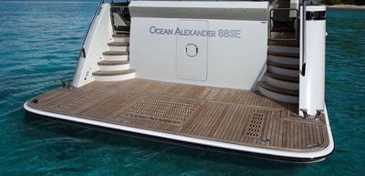  Ocean Alexander 88 skylounge Summer Breeze  <b>Exterior Gallery</b>
