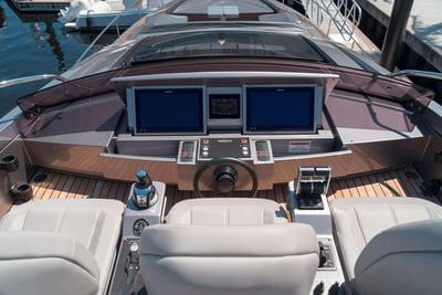  Pershing 8x 8XO  <b>Exterior Gallery</b>