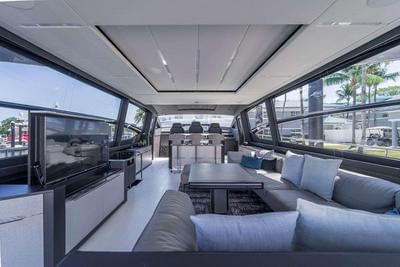  Pershing 8x 8XO  <b>Interior Gallery</b>