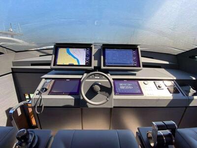  Pershing 8x Silver Bullet  <b>Interior Gallery</b>