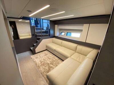  Pershing 8x Silver Bullet  <b>Interior Gallery</b>