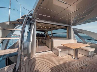  Pershing 8x Survivor  <b>Exterior Gallery</b>