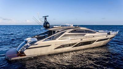  Pershing 9x The Wolf  <b>Gallery</b>