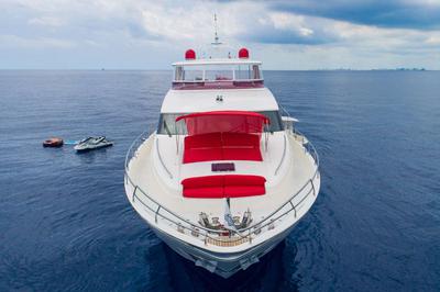  Princess 95M Love N Life  <b>Exterior Gallery</b>