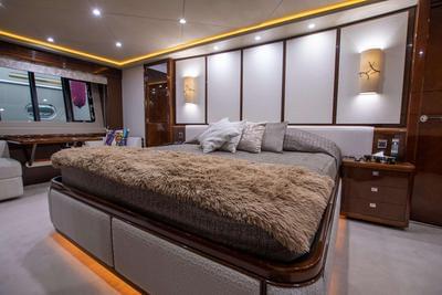  Princess 95M Rosso  <b>Interior Gallery</b>