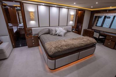  Princess 95M Rosso  <b>Interior Gallery</b>