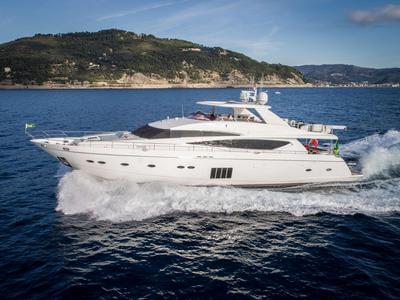  Princess 95M Rosso  <b>Exterior Gallery</b>