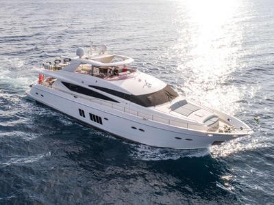  Princess 95M Rosso  <b>Exterior Gallery</b>