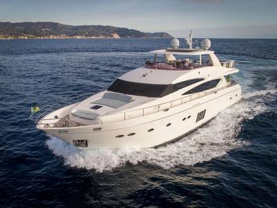  Princess 95M Rosso  <b>Exterior Gallery</b>