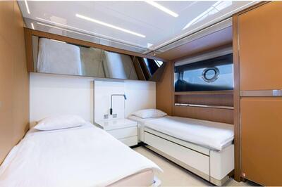  Riva 100 Corsaro No stress  <b>Interior Gallery</b>