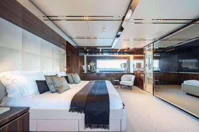  Riva 110 Dolcevita ELYSIUM I  <b>Interior Gallery</b>