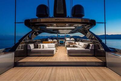  Riva 110 Dolcevita Taku  <b>Exterior Gallery</b>