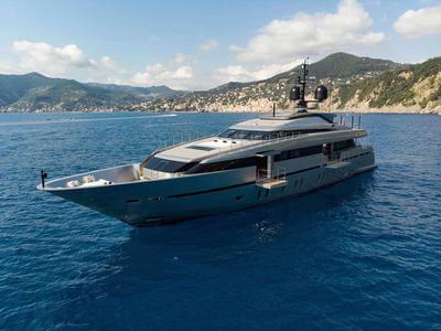  Sanlorenzo  40 Alloy Lady a  <b>Exterior Gallery</b>