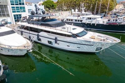  Sanlorenzo SL106 Asymmetric Visotta  <b>Exterior Gallery</b>