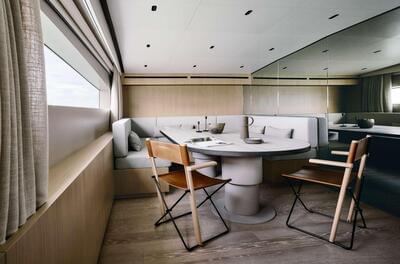 <b>Галерея интерьеров</b>  Sanlorenzo SL86 Asymmetric 