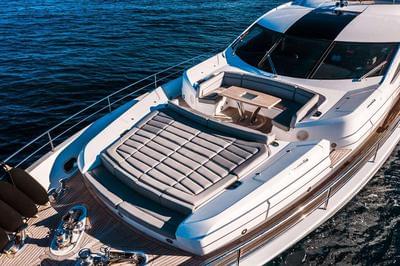 <b>Галерея</b>  Sunseeker 101 Sport Yacht Freaky Franks 