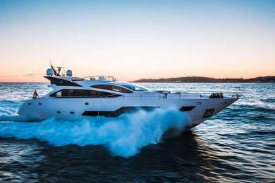  Sunseeker 101 Sport Yacht Freaky Franks  <b>Exterior Gallery</b>