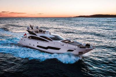  Sunseeker 101 Sport Yacht Freaky Franks  <b>Exterior Gallery</b>