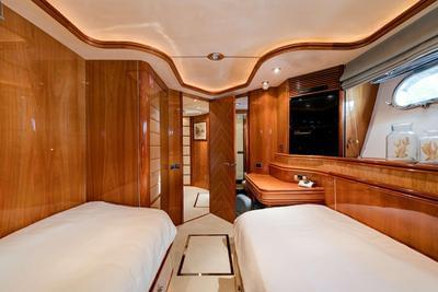 <b>Галерея интерьеров</b>  Sunseeker 105 Yacht Rima 