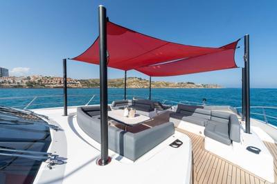  Sunseeker 116 Yacht Survivor 2  <b>Gallery</b>