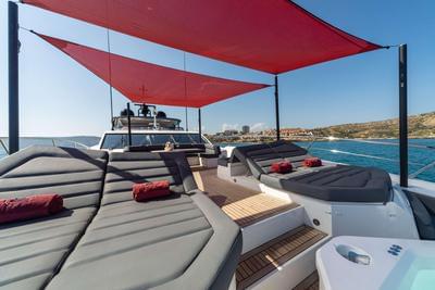  Sunseeker 116 Yacht Survivor 2  <b>Gallery</b>