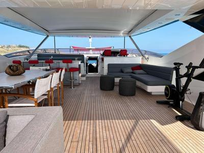  Sunseeker 116 Yacht Survivor 2  <b>Gallery</b>