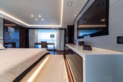  Sunseeker 116 Yacht Survivor 2  <b>Gallery</b>